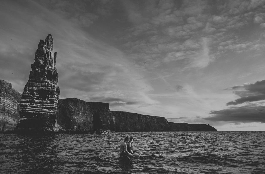 iconic image of the cliffs of moher