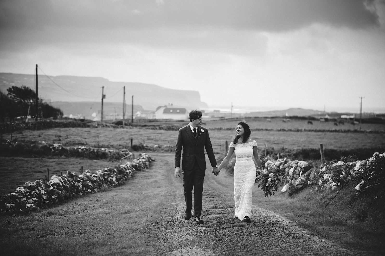 Elopement_Wedding_Ireland_Cliffs_of_moher0024